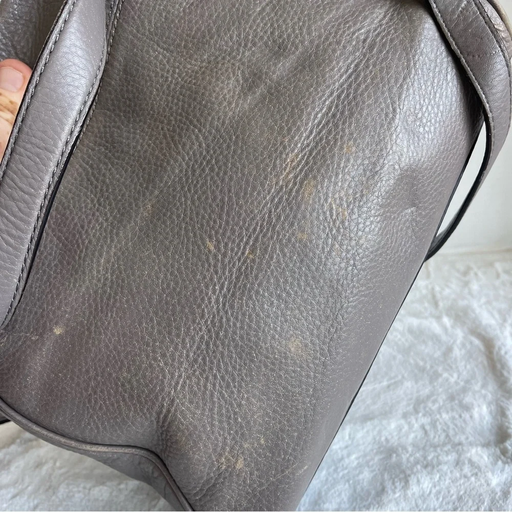Kate Spade Gray Bag With Snake pattern . - Picture 6 of 17